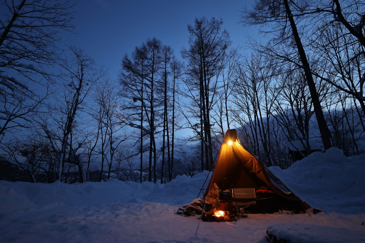 東北　雪中キャンプ場