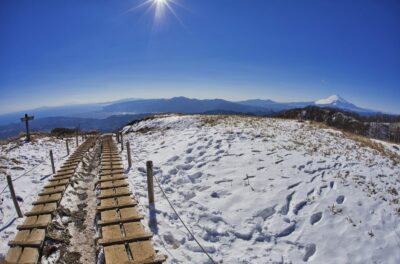 【2024年版】関東エリアで冬の低山登山ができる山5選