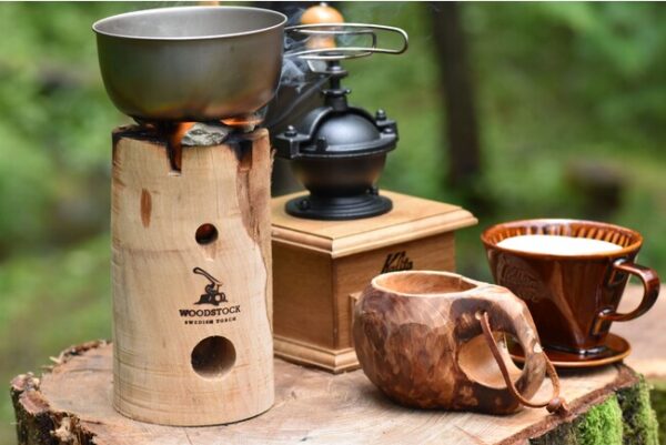 「キャンプをミニマルに」をコンセプトにしたキャンプ用品ブランド「WOODSTOCK」
