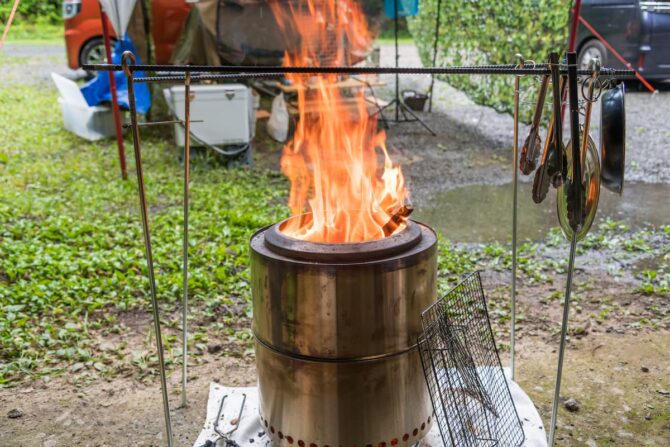 冬キャンプは焚火スタンドが大活躍