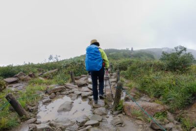 梅雨時期の登山に必要な雨対策に安全なアイテム7選