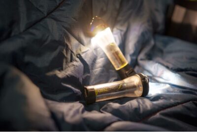 アウトドアの定番LEDランタン「Lighthouse Micro」シリーズのUSB出力ポート搭載モデル「Lighthouse Micro Charge」
