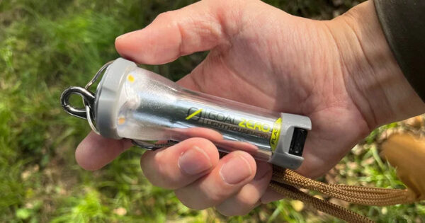 Goal Zero社製、アウトドアの定番LEDランタン「Lighthouse Micro Flash」の「グレー」モデルを限定販売