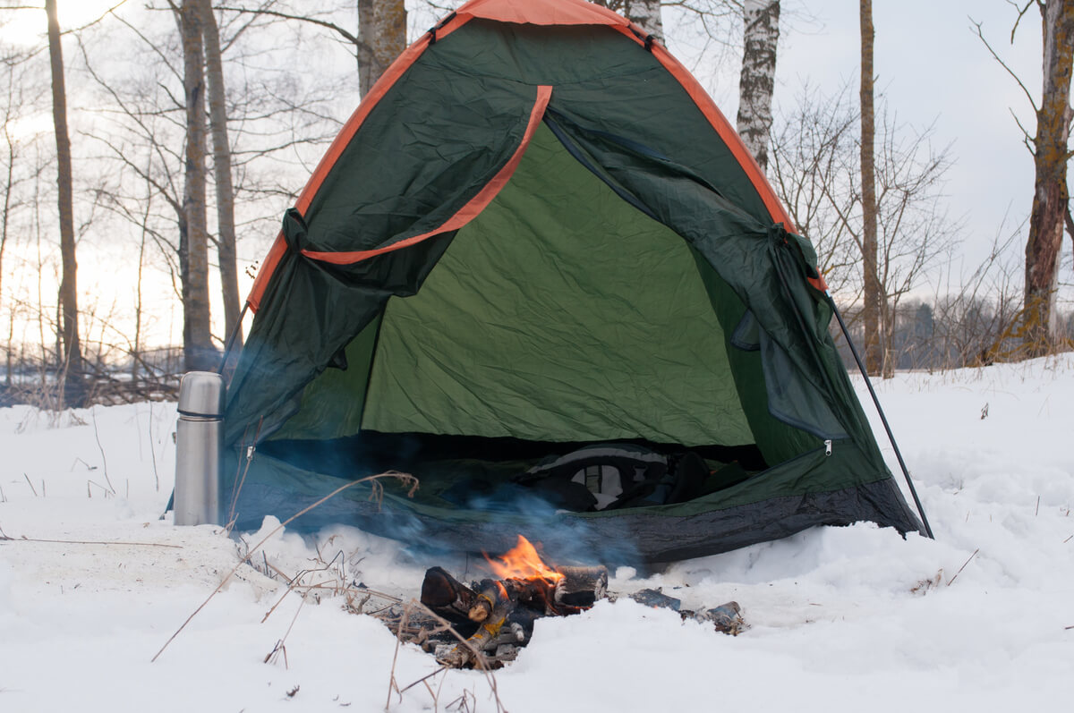 冬キャンプ スノーダンプ