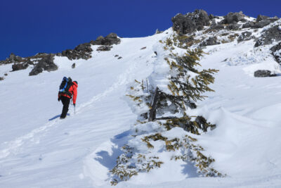 【九州地方】2024年 初心者向けのおすすめの雪山6選！