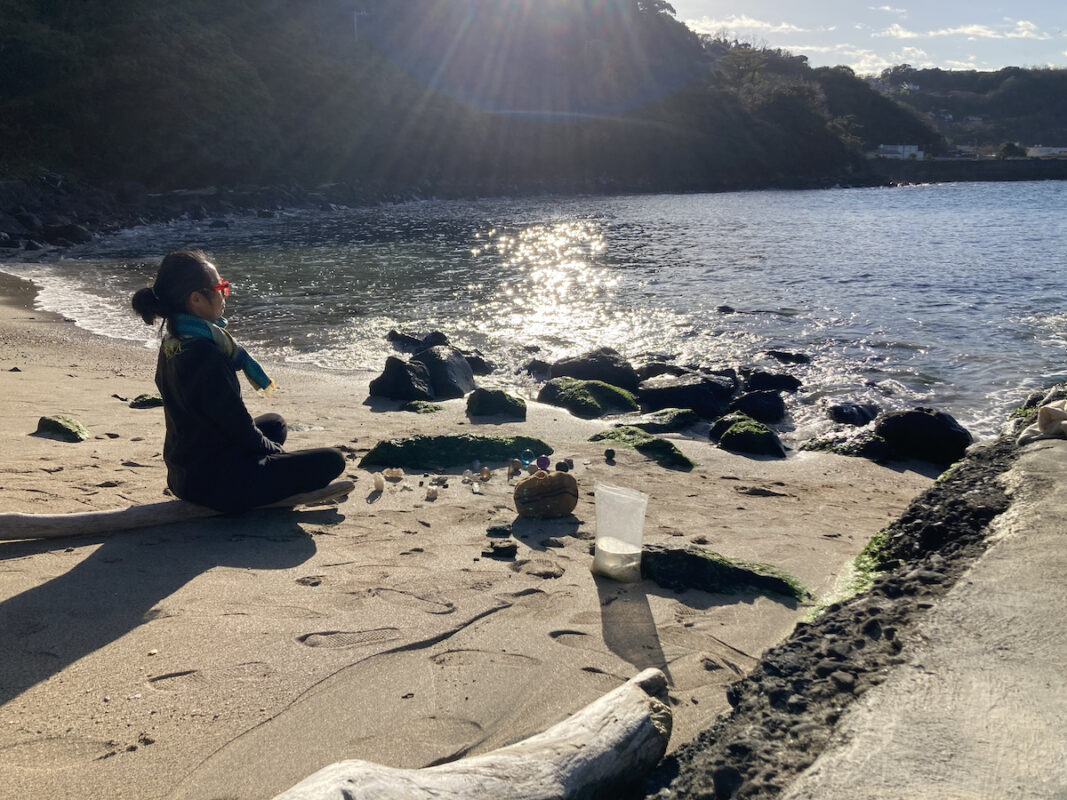 移住先でビーチクリーンの社会貢献