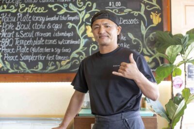 オーナーシェフ寺井さんが明かす。ピースカフェのヴィーガン料理がおいしいワケ