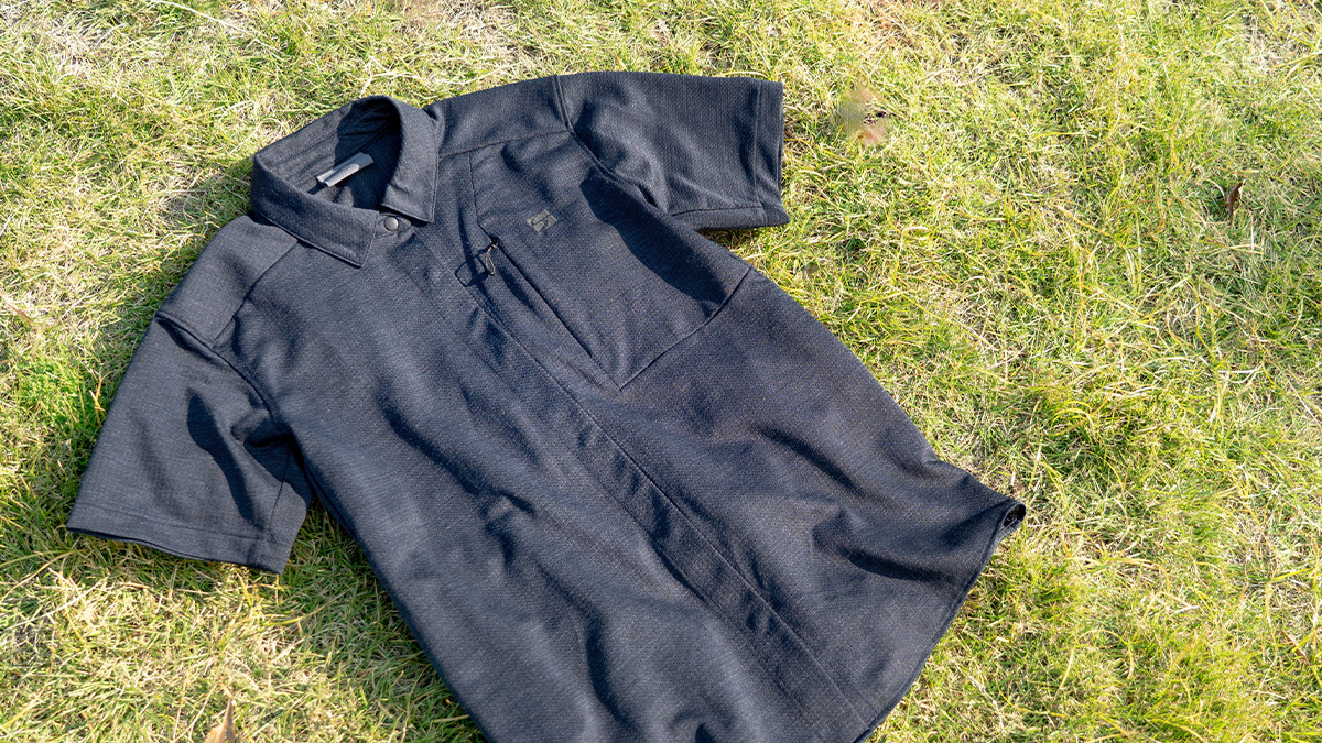 finetrack山シャツ登場