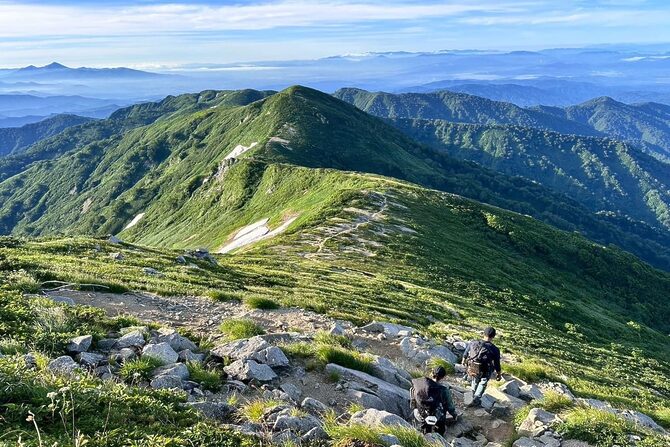 【登山記】山深き名峰・飯豊山へ｜静寂の稜線と大展望に感動！