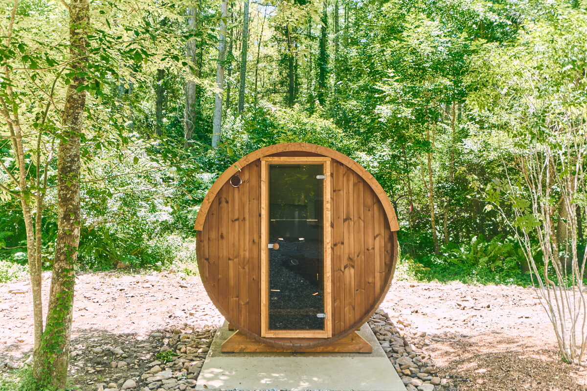 totonoüのバレルサウナが8月17日開業『FERN 八ヶ岳』に導入