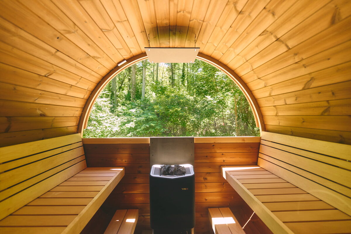 totonoüのバレルサウナが8月17日開業『FERN 八ヶ岳』に導入