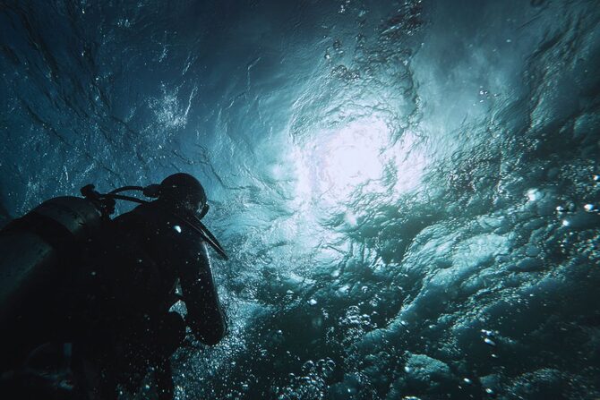 ダイビング中の津波警報、その時あなたはどう動く？