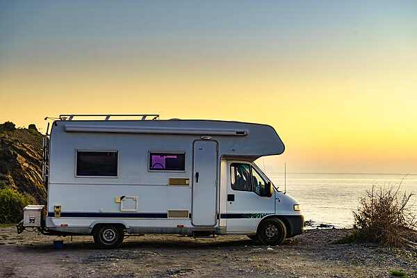 運転やレンタル方法まで詳しく解説！海外キャンピングカーロードトリップガイド