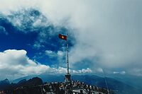 登らない山が教えてくれた“委ねる”選択。インドシナ半島最高峰ファンシーパンで考える自然との距離