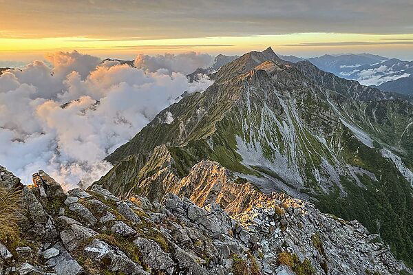 【北穂高岳登山】槍ヶ岳を望みながら北穂小屋で過ごす贅沢な時間