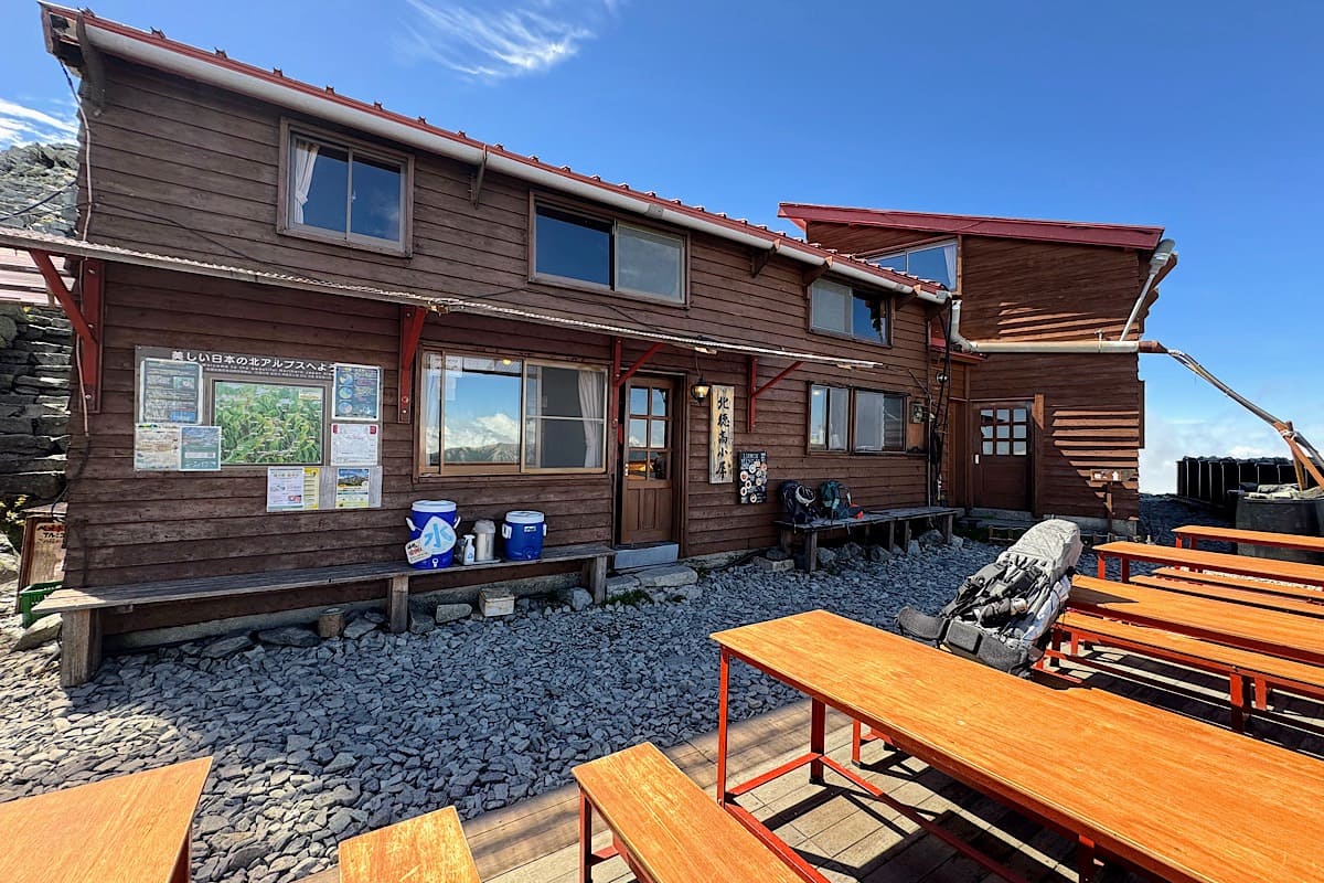 北穂高岳　登山　小屋迫