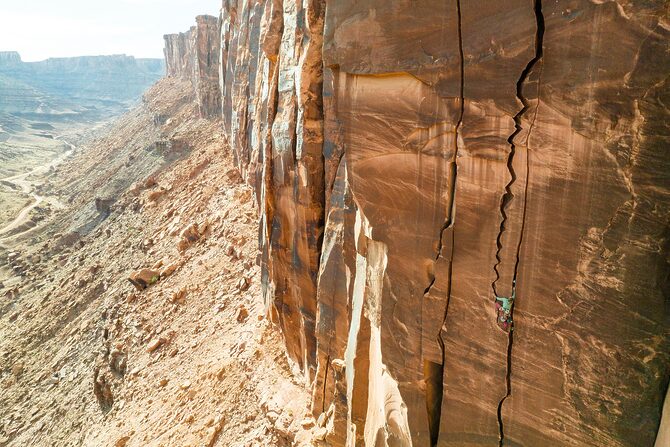 パタゴニア「R1エア」に使いやすい＆シンプル 新作フルジップジャケット登場