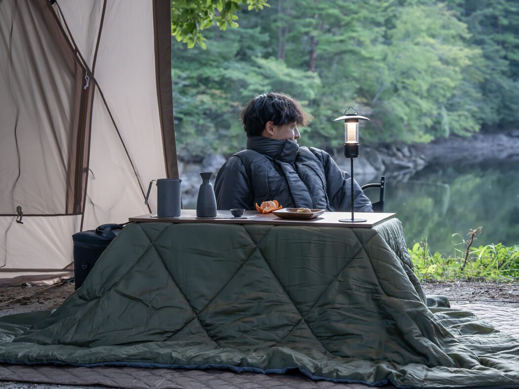 「ホカロン」×「Alpen Outdoors」コラボレーション「こたつユニット110ホカロン」