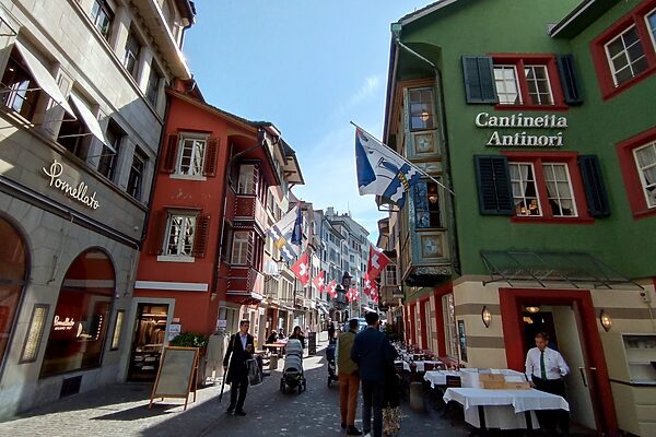 日曜日、世界が止まる。スイスで見つけた”何もしない日”がもたらすしあわせ