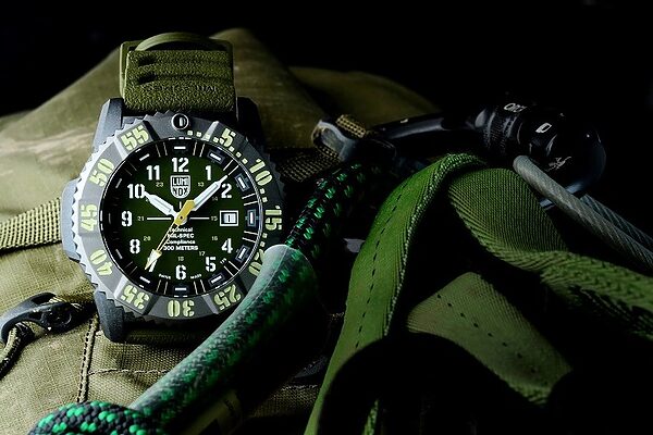 ルミノックス最新作！限定オリーブの「MIL-SPEC」＆「ベア・グリルス」モデル登場