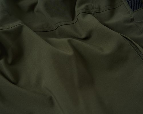 「ストームゴージュアルパインパンツ」の新色の販売