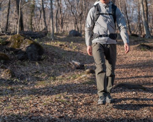 「ストームゴージュアルパインパンツ」の新色の販売