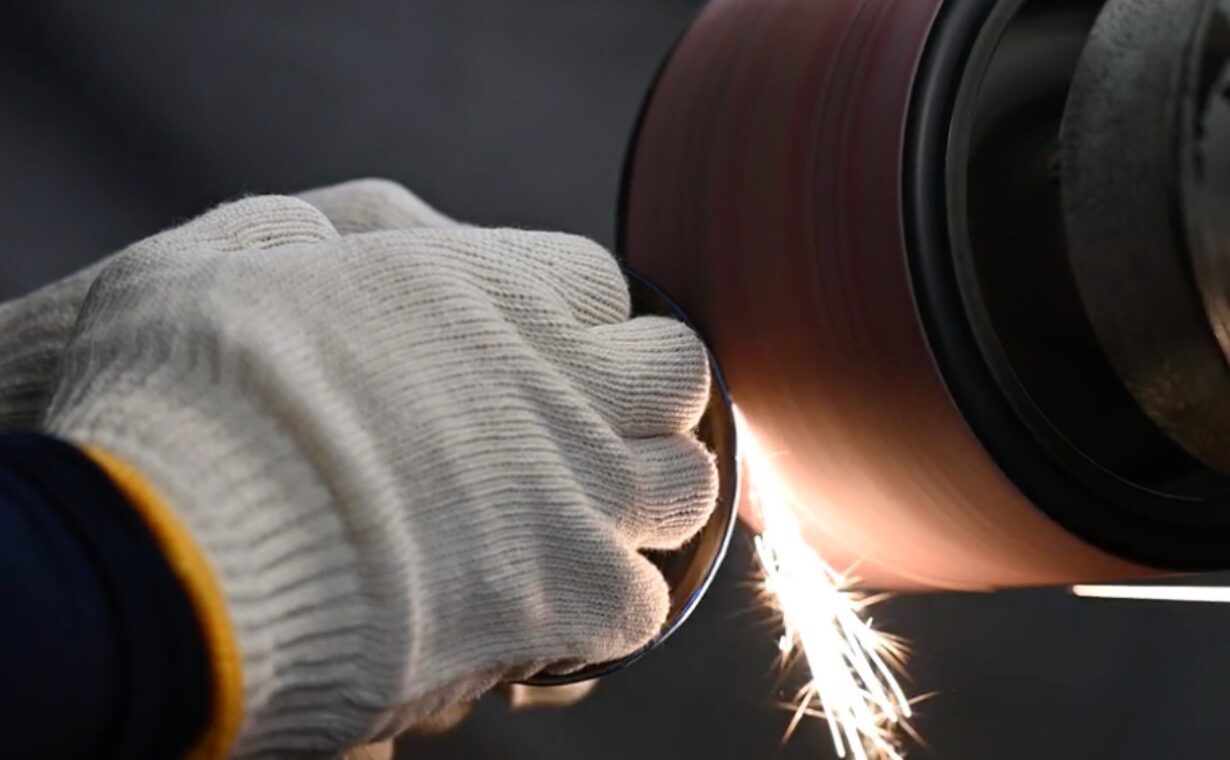 燕三条発「純チタンVペグ」が先行発売