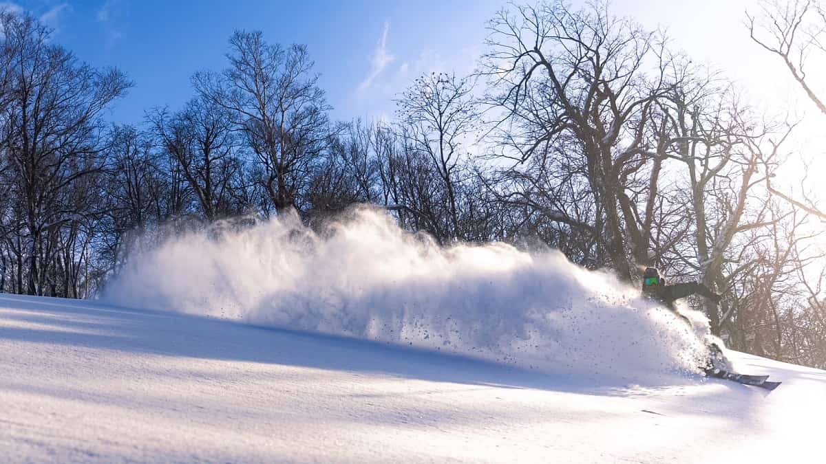 雪山カルチャー×音楽の共鳴。アークテリクスが仕掛ける冬の号砲イベント「DROP IN」開催
