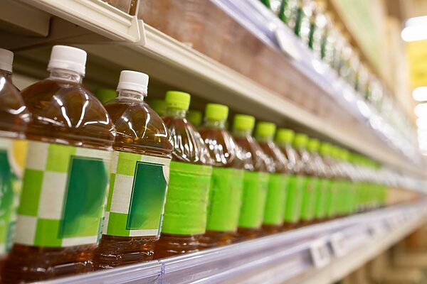 リサイクルされているから大丈夫？便利さよりも、ペットボトルを“減らす”暮らしへ