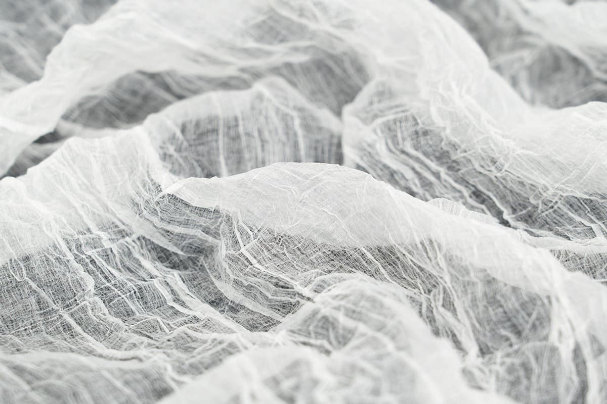 過酷な雪山で体温を守る finetrack「ポリゴンヘリオス」最高保温アウター登場