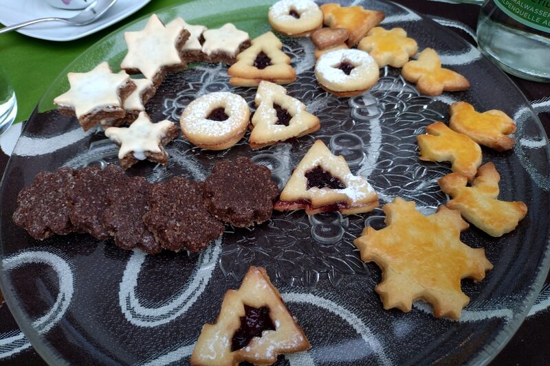 スイス　冬、手づくり、ぬくもり、家族のあたたかさ 