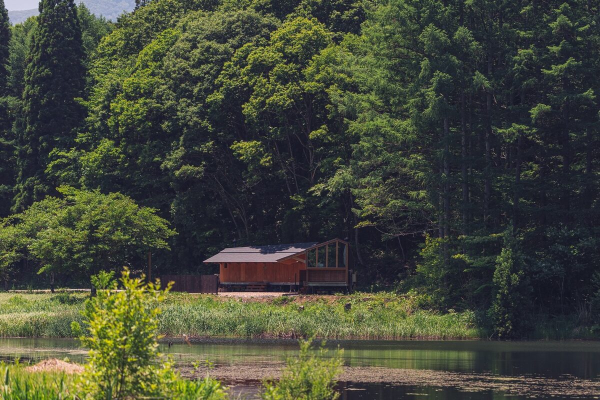 「サウナの後に外で食べる」sio監修メニューがEarthboatに登場